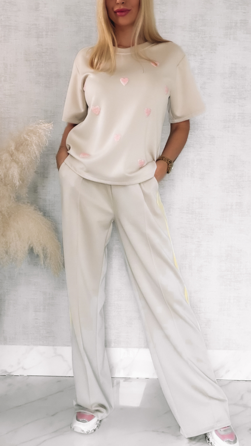 Stylowy komplet dresowy w różowe serduszka ONE SIZE - R895