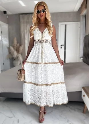 Ekskluzywna BIAŁA maxi sukienka w stylu BOHO z pięknie zdobionym dekoltem - N139