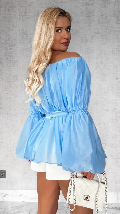 Niebieska bluzka hiszpanka z bufiastymi rękawami - P535