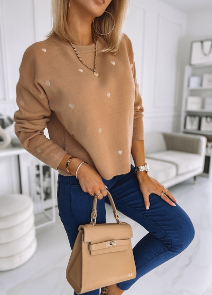 Ekskluzywny sweter w złote serduszka BEŻOWY - L109A 