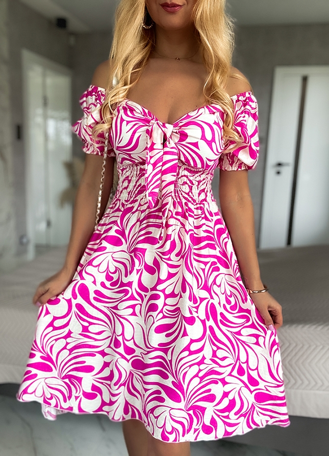 Różowa sukienka w stylu hiszpanki w modny PRINT wiązany dekolt - N072