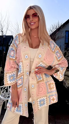 Wiosenna szydełkowa narzutka ONE SIZE różowo-niebieska - R645E