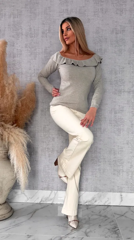 Mięciutki lekki sweter z wiskozy z falbanką BEŻ one size - R649