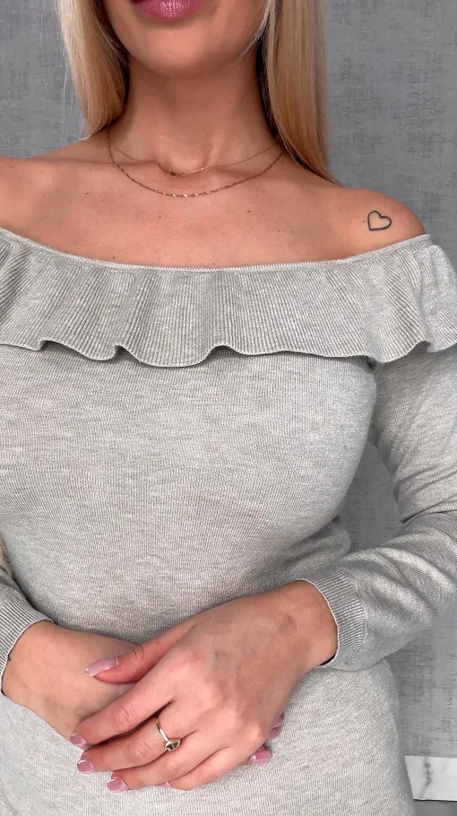 Mięciutki lekki sweter z wiskozy z falbanką BEŻ one size - R649