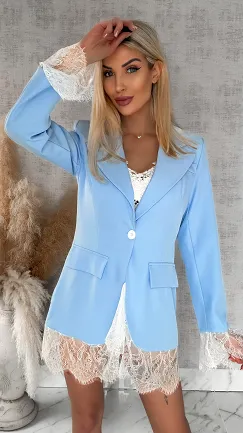 Elegancka niebieska marynarka wykończona koronką ONE SIZE - R899C