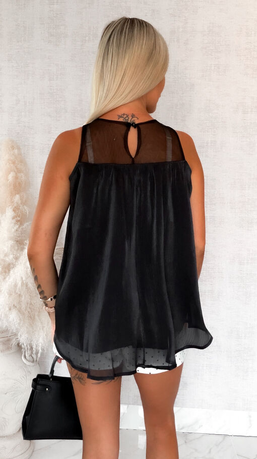Elegancka czarna bluzka na ramiączkach w stylu bombki ONE SIZE - S176A