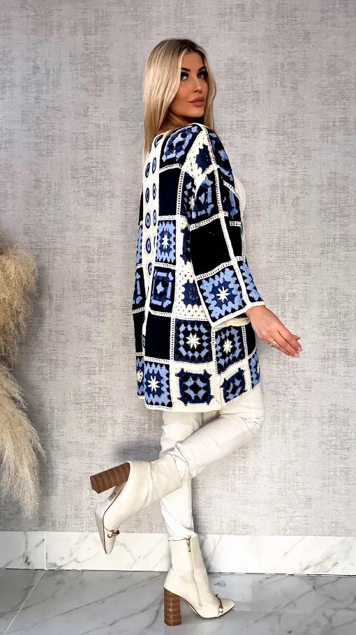 Wiosenna szydełkowa narzutka ONE SIZE blue - R645