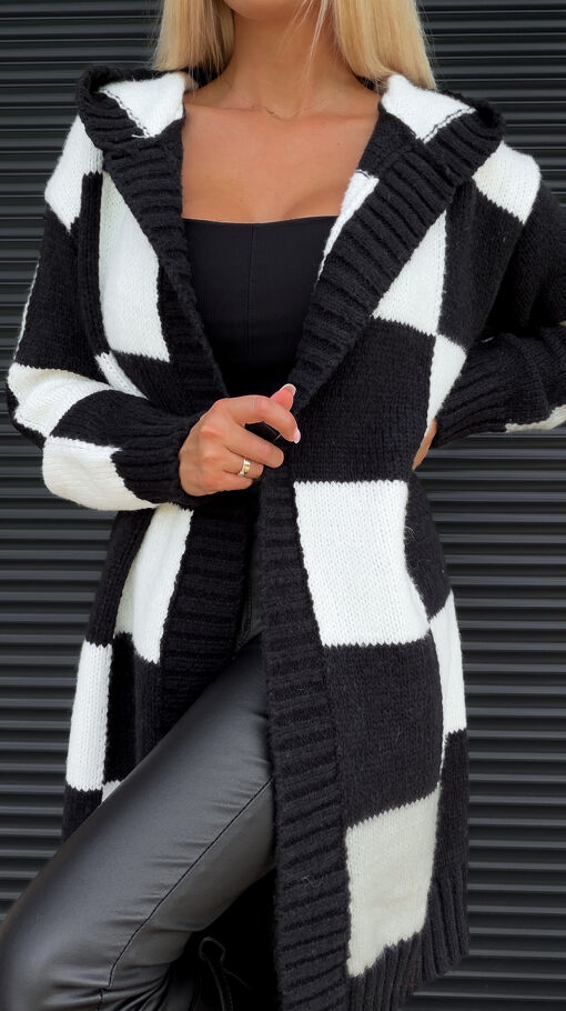 Długi kardigan z kapturem w szachownicę ONE SIZE - S343