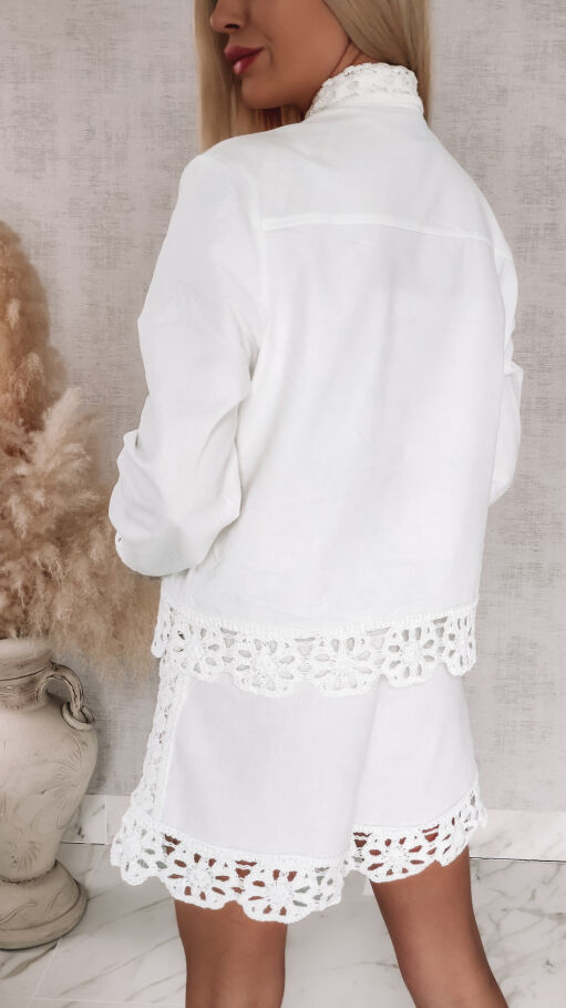 Elegancki biały komplet z koronką koszula + spodenki ONE SIZE z lnem - R775