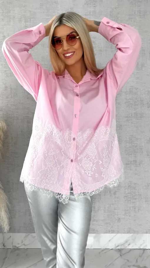 Bawełniana pastelowa koszula z białą koronką ONE SIZE pink - R526A