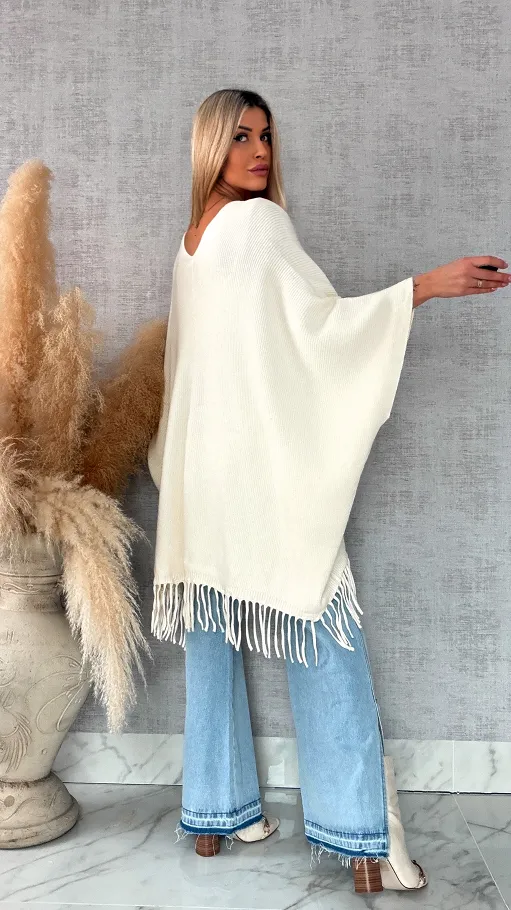 Oryginalne ponczo na wiosnę z frędzlami ONE SIZE ecru - R581