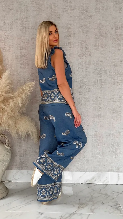 Bawełniany komplet w kolorze jeansu w złote hafty bluzka + spodnie ONE SIZE - R926