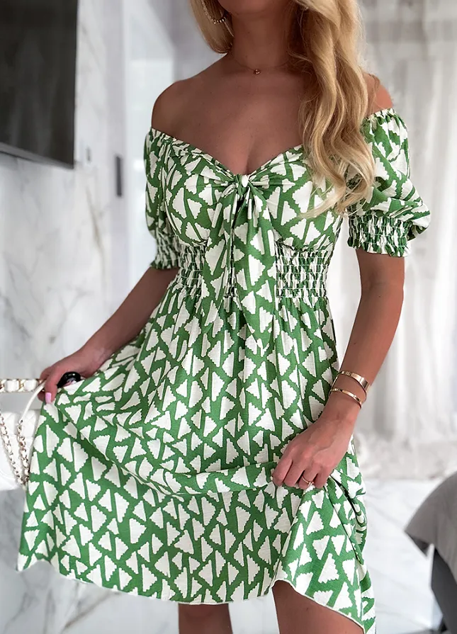 Doskonała sukienka na różne okazje wiązana w dekolcie ZIELONA - N073