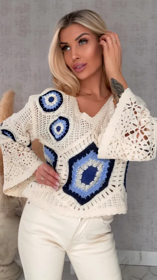Mega modny ażurowy sweterek w szydełkowym stylu GRANATOWY z ecru - R659B