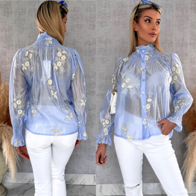 Elegancka błękitna koszula mgiełka w haftowane kwiaty ONE SIZE - R453