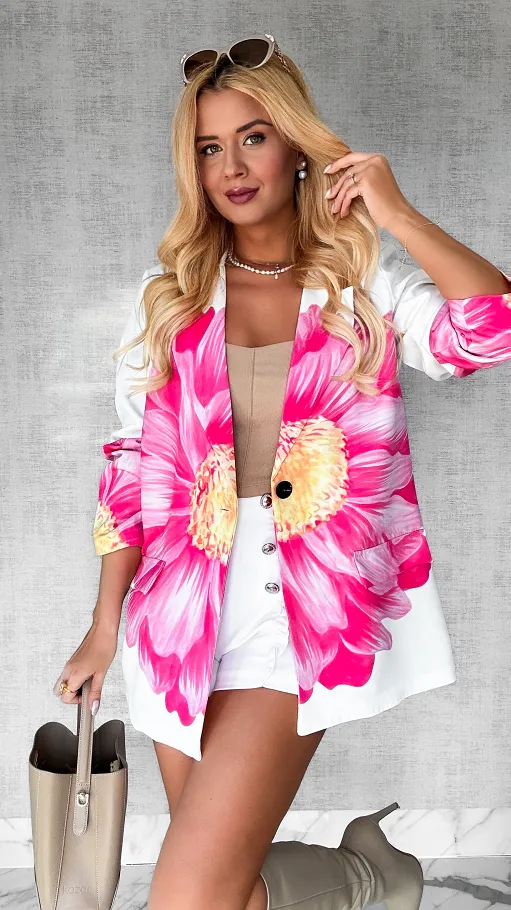 Piękna biała marynarka z kwiatem OVERSIZE - P506A