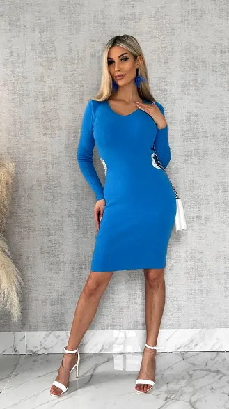 Lekka dzianinowa sukienka z wycięciami BLUE wiskoza - R574