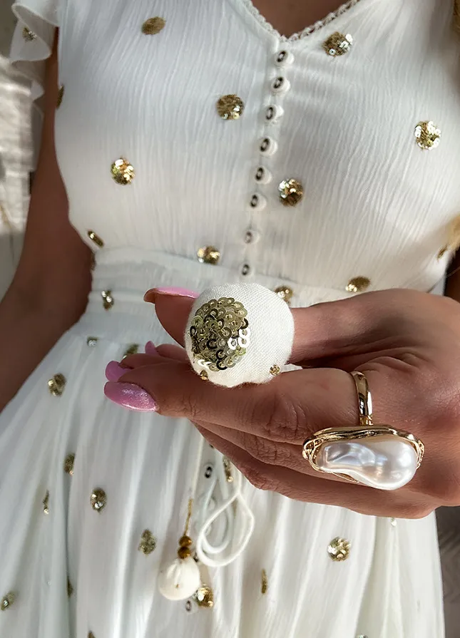 PREMIUM letnia sukienka DUO kolor w ZŁOTE grochy z cekinów PUDROWY BŁĘKIT/ECRU - N110A