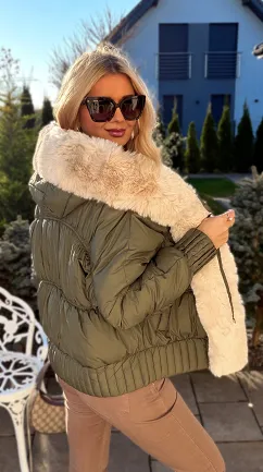 Lekka kurtka zimowa z futerkiem w stylu bomberka KHAKI - R303A