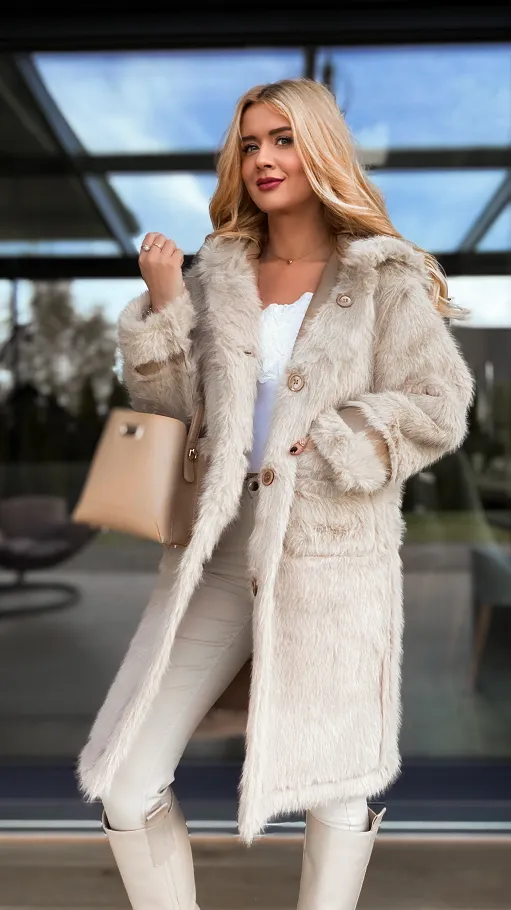 Ekskluzywny dwustronny płaszcz w beżu ONE SIZE - R202