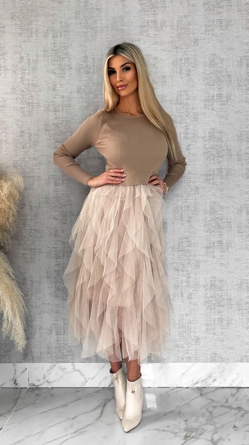 Stylowa beżowa sukienka dzianinowa z tiulem ONE SIZE - R543