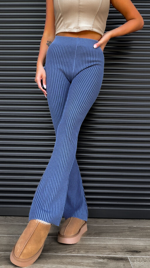 Elastyczne spodnie leginsy w prążki ONE SIZE blue - S478B