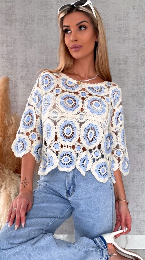 Lekki ażurowy sweterek w szydełkowym stylu BLUE - R691