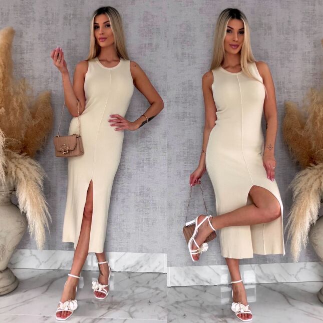 Elastyczna sukienka dzianinowa z rozcięciem z przodu ONE SIZE beż - R577A