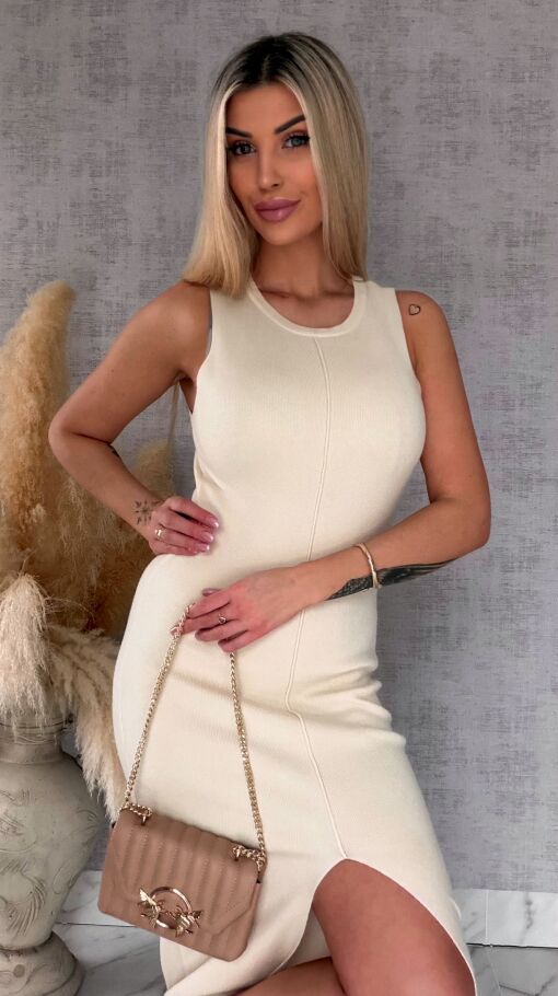 Elastyczna sukienka dzianinowa z rozcięciem z przodu ONE SIZE beż - R577A