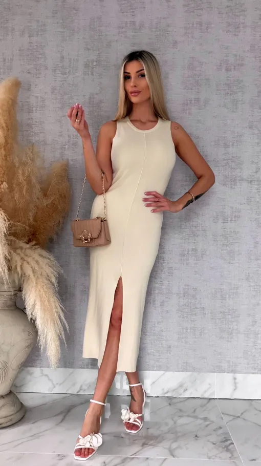 Elastyczna sukienka dzianinowa z rozcięciem z przodu ONE SIZE beż - R577A