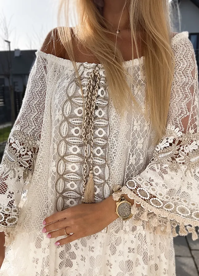 Biała sukienka z koronki w stylu BOHO oversize - M878