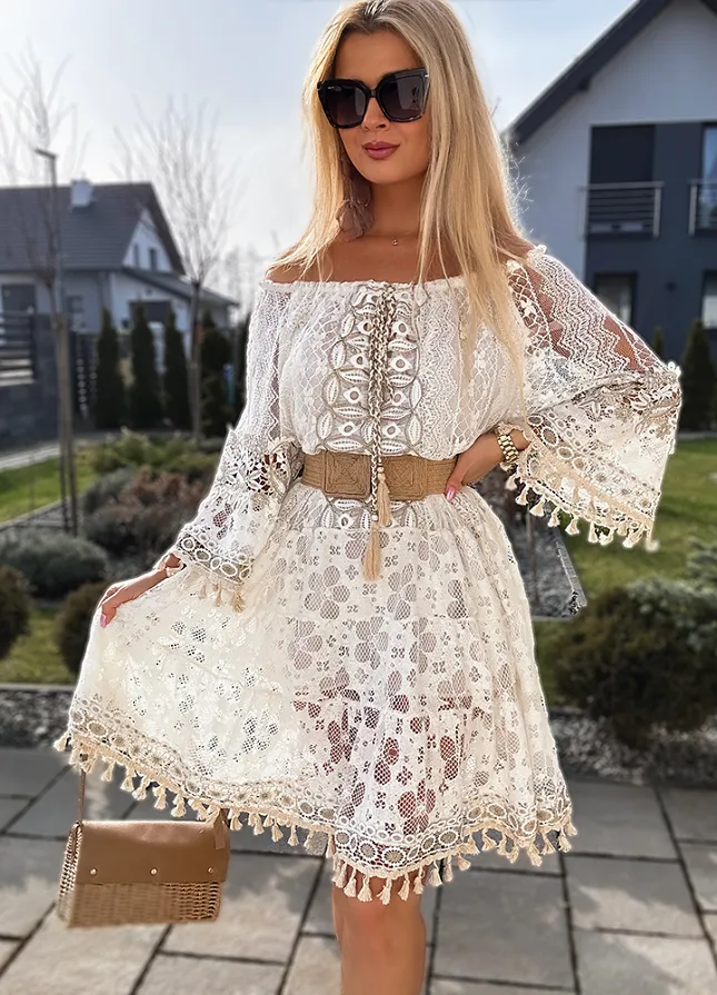 Biała sukienka z koronki w stylu BOHO oversize - M878