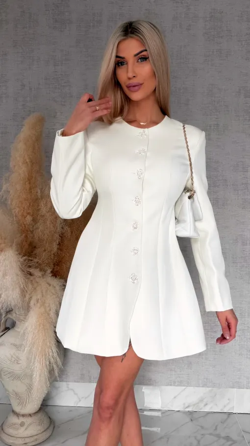 Elegancka sukienka marynarkowa z ozdobnymi guzikami ECRU - R703