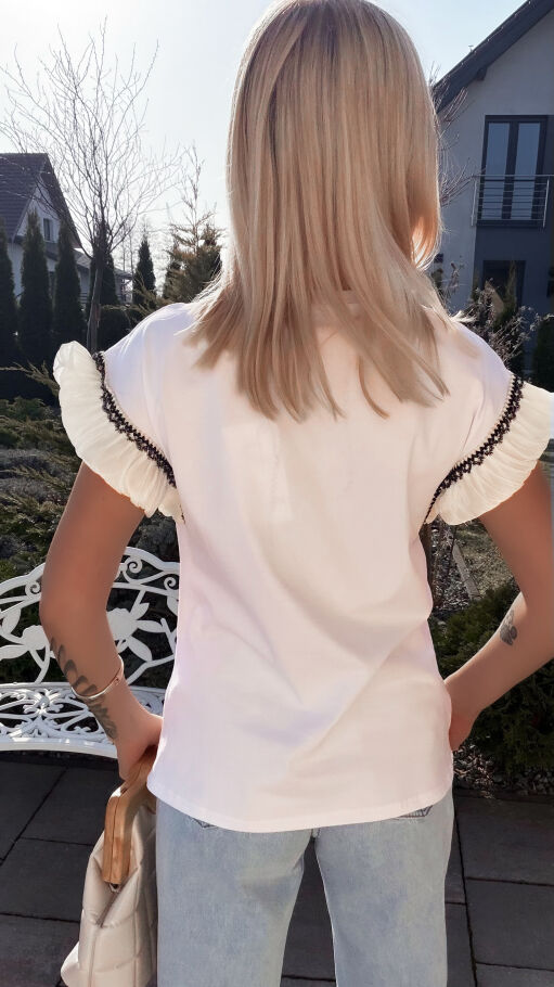 Bawełniana biała bluzka T-SHIRT z boho kwiatuszkami ONE SIZE - R789