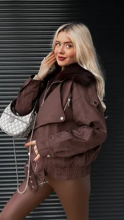 Czekoladowa kurtka zamszowa z futerkiem ONE SIZE - R324