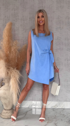 Niebieska sukienka z eko zamszu z wiązaniem ONE SIZE - R435