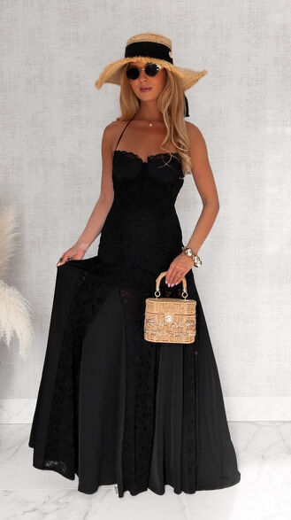 Elegancka maxi długa sukienka z koronki BLACK - S061A