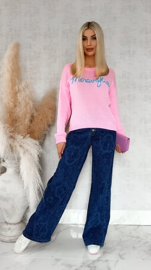 Lekki różowy sweter z kontrastowym napisem ONE SIZE - R846