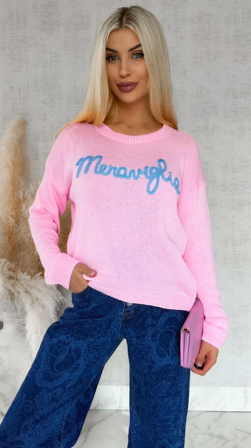 Lekki różowy sweter z kontrastowym napisem ONE SIZE - R846