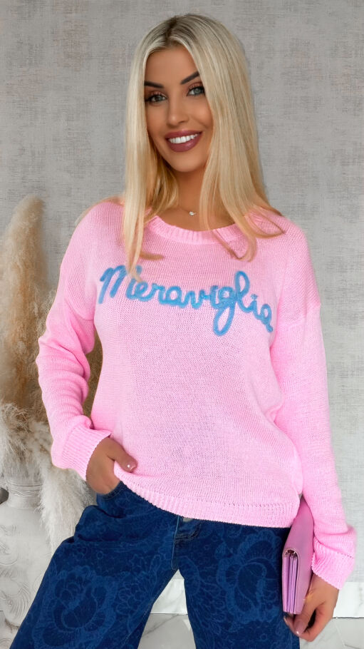 Lekki różowy sweter z kontrastowym napisem ONE SIZE - R846