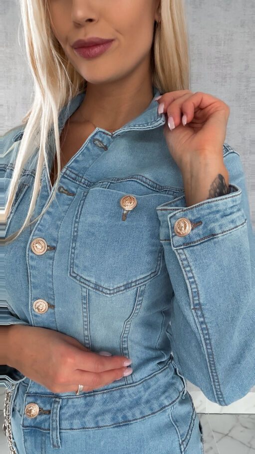 Bardzo elastyczny jeansowy kombinezon na wiosnę - R472