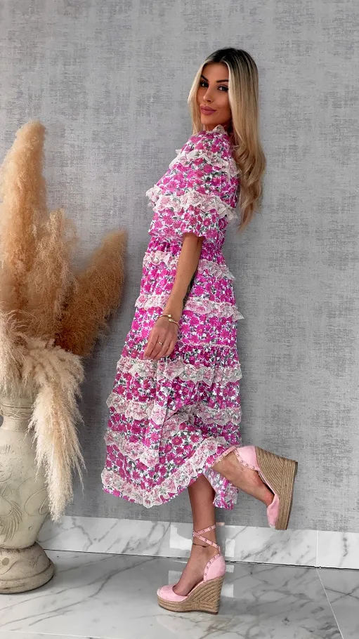 Cudowna MAXI sukienka w różowe kwiaty cała z koronki - R695