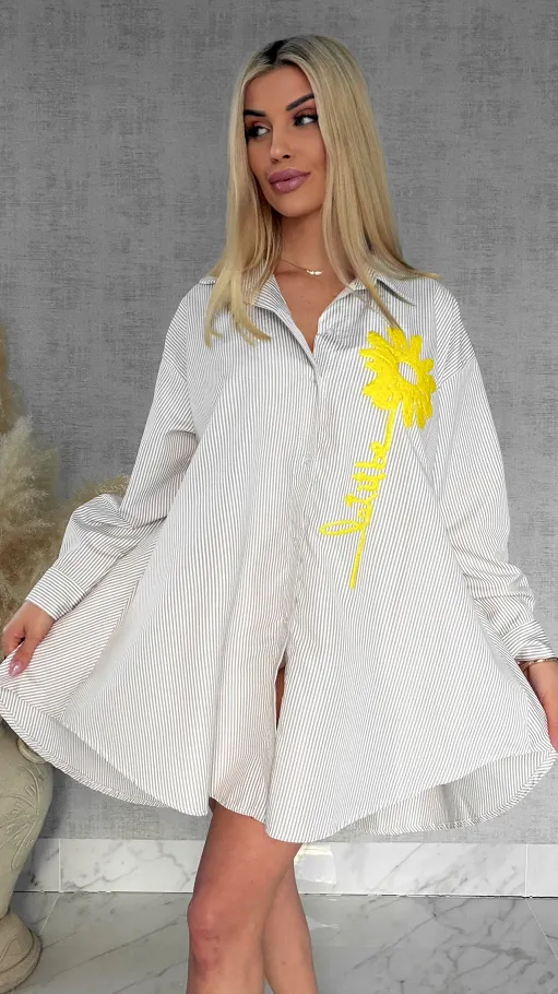 Beżowa koszula OVERSIZE w paski z żółtym kwiatem ONE SIZE - R900A