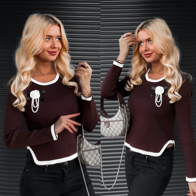 Dzianinowa elastyczna bluzka z wiskozy CZEKOLADOWA - R300B