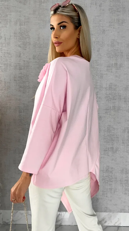 Asymetryczna pastelowa bluzka z broszką ONE SIZE różowa - P448B