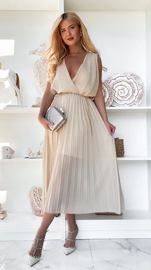 Długa MAXI plisowana sukienka na ramiączkach ONE SIZE beżowa - P850A