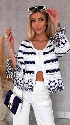 Szydełkowy sweter zapinany na guziki z frędzlami ONE SIZE - R744A