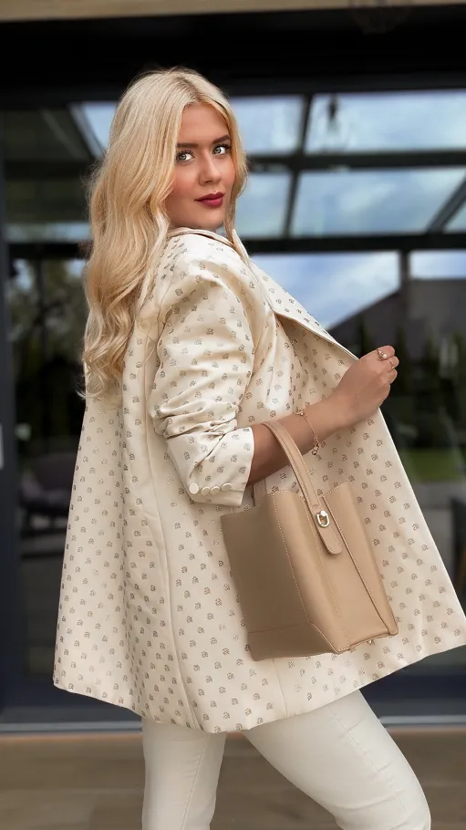 Jasna marynarka na jesień w mini cyrkonie OVERSIZE - R142A