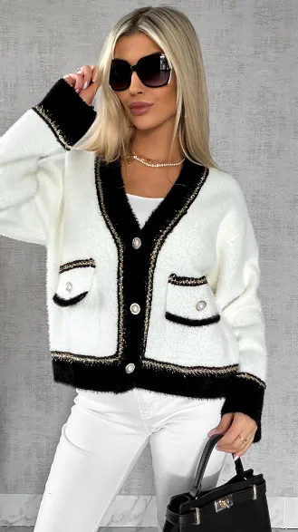 Elegancka biała marynarka w stylu alpaki ONE SIZE - R552A