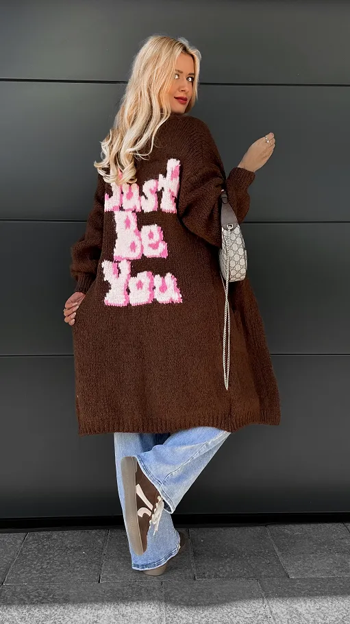 Długi kardigan JUST BE YOU w kolorze czekoladowym ONE SIZE - P976